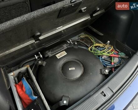 Синий Фольксваген Гольф Плюс, объемом двигателя 1.6 л и пробегом 237 тыс. км за 5850 $, фото 40 на Automoto.ua