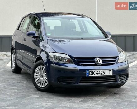 Синий Фольксваген Гольф Плюс, объемом двигателя 1.6 л и пробегом 237 тыс. км за 5850 $, фото 7 на Automoto.ua