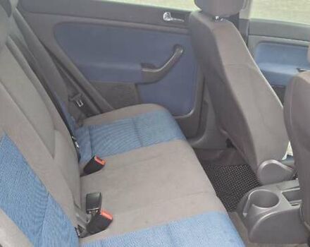 Синий Фольксваген Гольф Плюс, объемом двигателя 1.6 л и пробегом 229 тыс. км за 5000 $, фото 4 на Automoto.ua