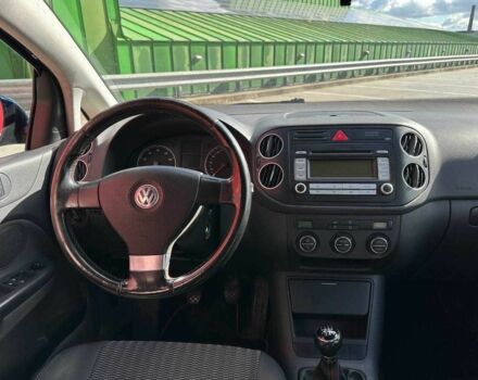 Синий Фольксваген Гольф Плюс, объемом двигателя 1.6 л и пробегом 191 тыс. км за 5490 $, фото 13 на Automoto.ua