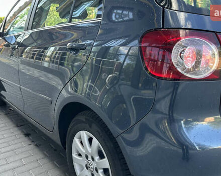 Синий Фольксваген Гольф Плюс, объемом двигателя 1.6 л и пробегом 235 тыс. км за 6800 $, фото 10 на Automoto.ua