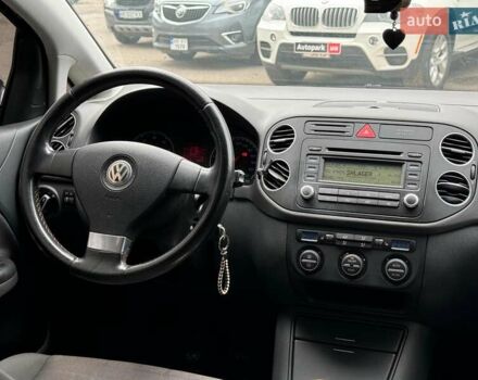 Синий Фольксваген Гольф Плюс, объемом двигателя 1.4 л и пробегом 139 тыс. км за 6690 $, фото 20 на Automoto.ua