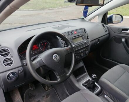 Синий Фольксваген Гольф Плюс, объемом двигателя 1.6 л и пробегом 172 тыс. км за 6200 $, фото 14 на Automoto.ua