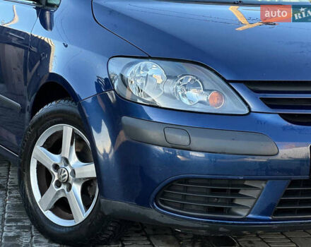 Синий Фольксваген Гольф Плюс, объемом двигателя 1.4 л и пробегом 172 тыс. км за 5450 $, фото 2 на Automoto.ua