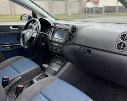 Синий Фольксваген Гольф Плюс, объемом двигателя 1.6 л и пробегом 303 тыс. км за 5350 $, фото 6 на Automoto.ua