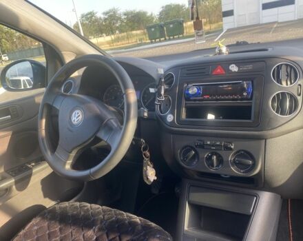 Синий Фольксваген Гольф Плюс, объемом двигателя 1.4 л и пробегом 250 тыс. км за 5000 $, фото 4 на Automoto.ua