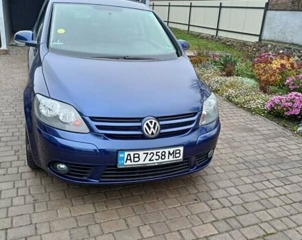 Синий Фольксваген Гольф Плюс, объемом двигателя 1.6 л и пробегом 156 тыс. км за 6100 $, фото 2 на Automoto.ua
