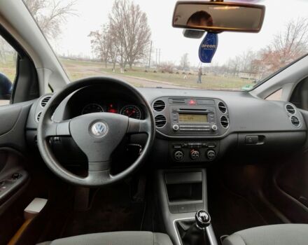 Синий Фольксваген Гольф Плюс, объемом двигателя 1.6 л и пробегом 172 тыс. км за 6200 $, фото 15 на Automoto.ua