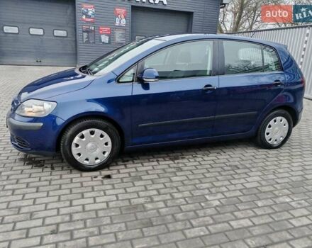 Синий Фольксваген Гольф Плюс, объемом двигателя 1.6 л и пробегом 212 тыс. км за 6000 $, фото 3 на Automoto.ua