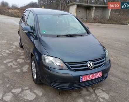 Синий Фольксваген Гольф Плюс, объемом двигателя 1.6 л и пробегом 225 тыс. км за 5550 $, фото 8 на Automoto.ua