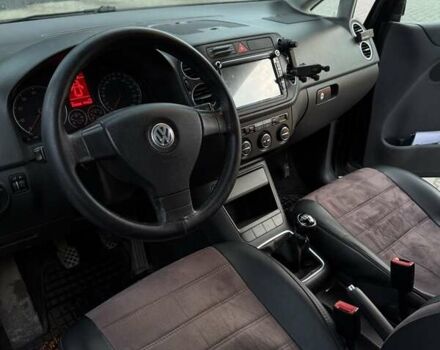 Синий Фольксваген Гольф Плюс, объемом двигателя 2 л и пробегом 277 тыс. км за 6100 $, фото 5 на Automoto.ua
