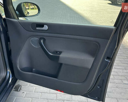 Синий Фольксваген Гольф Плюс, объемом двигателя 1.6 л и пробегом 235 тыс. км за 6800 $, фото 23 на Automoto.ua