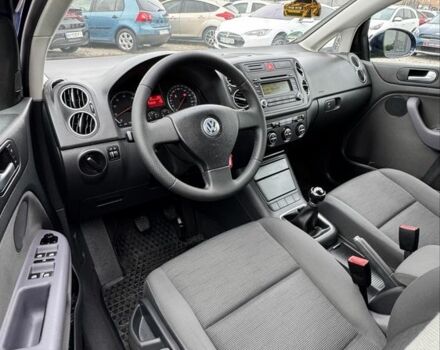 Синий Фольксваген Гольф Плюс, объемом двигателя 1.6 л и пробегом 243 тыс. км за 6500 $, фото 9 на Automoto.ua