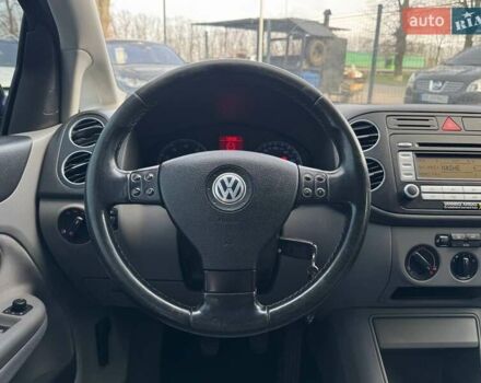 Синий Фольксваген Гольф Плюс, объемом двигателя 1.39 л и пробегом 224 тыс. км за 5200 $, фото 13 на Automoto.ua