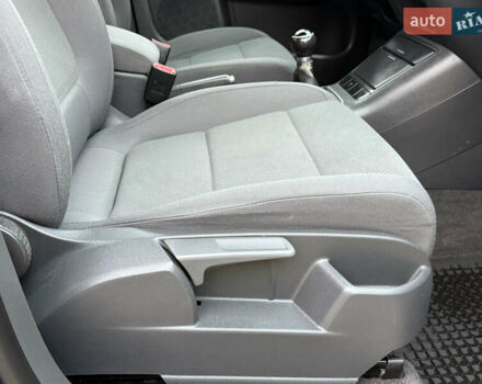 Синий Фольксваген Гольф Плюс, объемом двигателя 1.6 л и пробегом 202 тыс. км за 5900 $, фото 54 на Automoto.ua