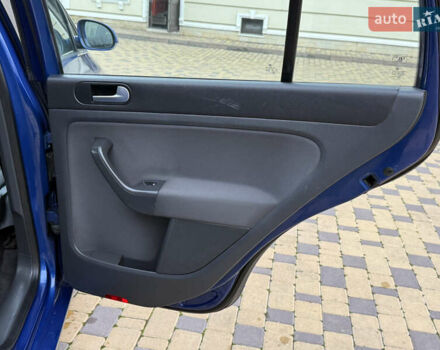 Синий Фольксваген Гольф Плюс, объемом двигателя 1.6 л и пробегом 202 тыс. км за 5900 $, фото 70 на Automoto.ua