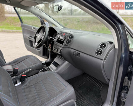 Синий Фольксваген Гольф Плюс, объемом двигателя 1.6 л и пробегом 205 тыс. км за 6499 $, фото 21 на Automoto.ua