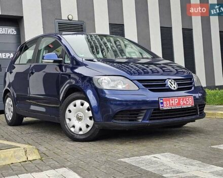 Синий Фольксваген Гольф Плюс, объемом двигателя 1.6 л и пробегом 198 тыс. км за 6390 $, фото 2 на Automoto.ua