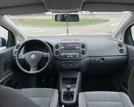 Синій Фольксваген Golf Plus, об'ємом двигуна 2 л та пробігом 153 тис. км за 6200 $, фото 13 на Automoto.ua