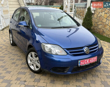 Синий Фольксваген Гольф Плюс, объемом двигателя 1.6 л и пробегом 202 тыс. км за 5999 $, фото 3 на Automoto.ua