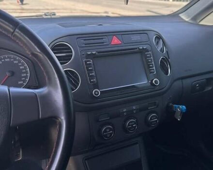 Синий Фольксваген Гольф Плюс, объемом двигателя 1.6 л и пробегом 219 тыс. км за 6500 $, фото 15 на Automoto.ua