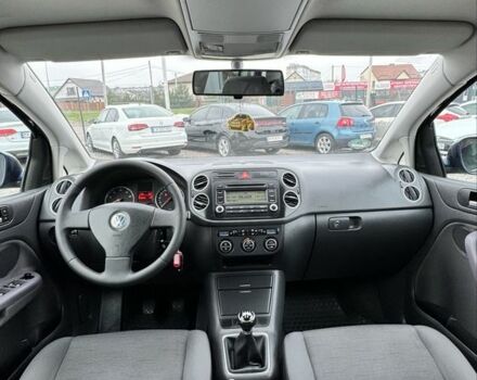 Синий Фольксваген Гольф Плюс, объемом двигателя 1.6 л и пробегом 243 тыс. км за 6500 $, фото 15 на Automoto.ua