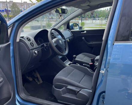 Синий Фольксваген Гольф Плюс, объемом двигателя 1.6 л и пробегом 272 тыс. км за 5800 $, фото 18 на Automoto.ua