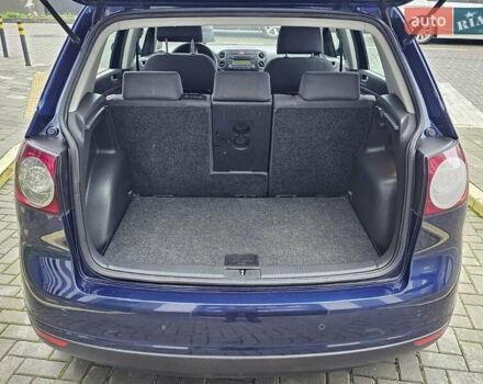 Синий Фольксваген Гольф Плюс, объемом двигателя 1.6 л и пробегом 198 тыс. км за 6390 $, фото 9 на Automoto.ua