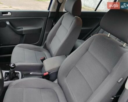 Синий Фольксваген Гольф Плюс, объемом двигателя 1.6 л и пробегом 172 тыс. км за 6200 $, фото 24 на Automoto.ua