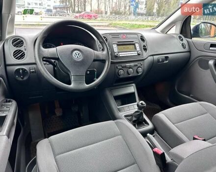 Синий Фольксваген Гольф Плюс, объемом двигателя 1.6 л и пробегом 207 тыс. км за 6200 $, фото 32 на Automoto.ua