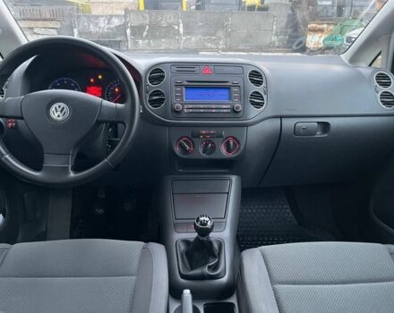 Синий Фольксваген Гольф Плюс, объемом двигателя 0 л и пробегом 186 тыс. км за 5000 $, фото 7 на Automoto.ua