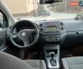 Синий Фольксваген Гольф Плюс, объемом двигателя 1.6 л и пробегом 180 тыс. км за 6299 $, фото 24 на Automoto.ua