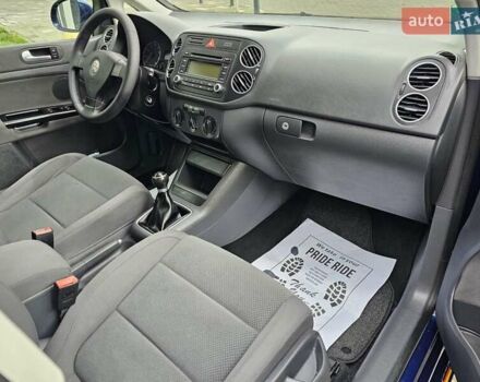 Синий Фольксваген Гольф Плюс, объемом двигателя 1.6 л и пробегом 198 тыс. км за 6390 $, фото 14 на Automoto.ua