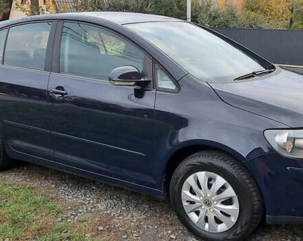 Синий Фольксваген Гольф Плюс, объемом двигателя 1.6 л и пробегом 207 тыс. км за 5350 $, фото 4 на Automoto.ua