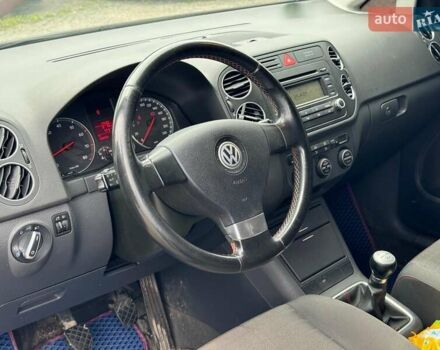 Синий Фольксваген Гольф Плюс, объемом двигателя 1.4 л и пробегом 139 тыс. км за 6690 $, фото 13 на Automoto.ua