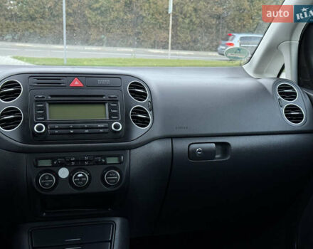 Синий Фольксваген Гольф Плюс, объемом двигателя 1.4 л и пробегом 172 тыс. км за 4999 $, фото 22 на Automoto.ua