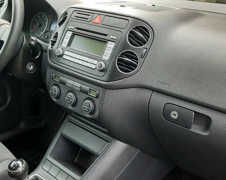 Синий Фольксваген Гольф Плюс, объемом двигателя 1.6 л и пробегом 207 тыс. км за 5350 $, фото 17 на Automoto.ua