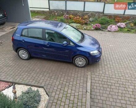 Синий Фольксваген Гольф Плюс, объемом двигателя 1.6 л и пробегом 156 тыс. км за 6100 $, фото 28 на Automoto.ua