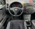 Синий Фольксваген Гольф Плюс, объемом двигателя 1.6 л и пробегом 212 тыс. км за 5800 $, фото 18 на Automoto.ua