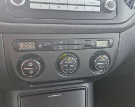 Синий Фольксваген Гольф Плюс, объемом двигателя 1.4 л и пробегом 269 тыс. км за 5900 $, фото 21 на Automoto.ua