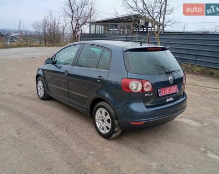 Синий Фольксваген Гольф Плюс, объемом двигателя 1.6 л и пробегом 225 тыс. км за 5550 $, фото 5 на Automoto.ua