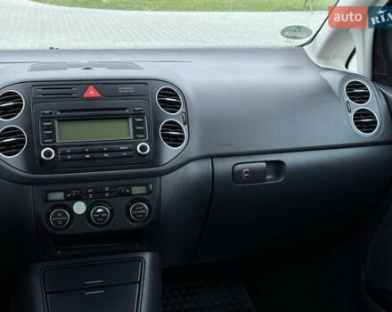 Синий Фольксваген Гольф Плюс, объемом двигателя 1.4 л и пробегом 172 тыс. км за 4999 $, фото 21 на Automoto.ua