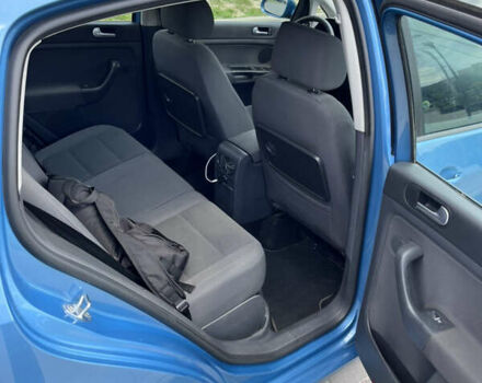 Синий Фольксваген Гольф Плюс, объемом двигателя 1.6 л и пробегом 272 тыс. км за 5800 $, фото 20 на Automoto.ua