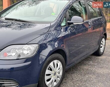 Синий Фольксваген Гольф Плюс, объемом двигателя 1.6 л и пробегом 207 тыс. км за 6200 $, фото 5 на Automoto.ua