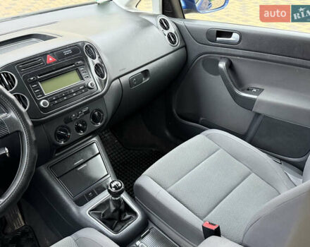 Синий Фольксваген Гольф Плюс, объемом двигателя 1.6 л и пробегом 202 тыс. км за 5900 $, фото 69 на Automoto.ua