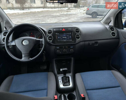 Синій Фольксваген Golf Plus, об'ємом двигуна 1.6 л та пробігом 303 тис. км за 6850 $, фото 44 на Automoto.ua