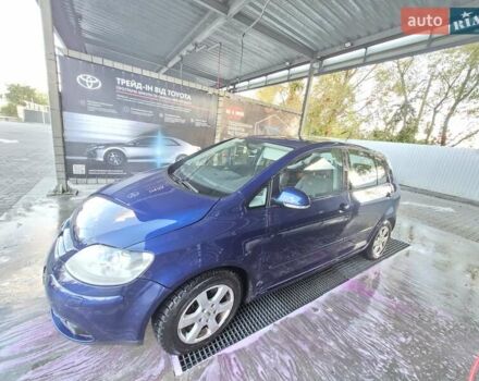 Синий Фольксваген Гольф Плюс, объемом двигателя 1.6 л и пробегом 140 тыс. км за 7500 $, фото 5 на Automoto.ua