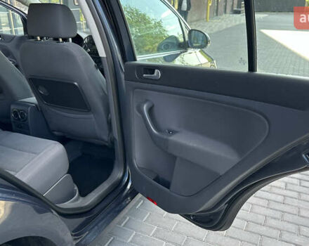 Синий Фольксваген Гольф Плюс, объемом двигателя 1.6 л и пробегом 235 тыс. км за 6800 $, фото 21 на Automoto.ua