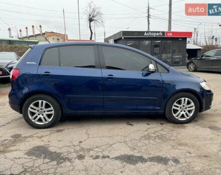 Синий Фольксваген Гольф Плюс, объемом двигателя 1.4 л и пробегом 139 тыс. км за 5840 $, фото 3 на Automoto.ua