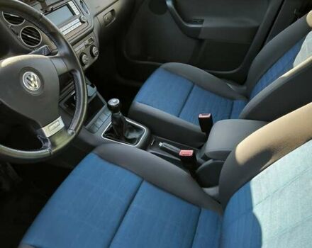 Синий Фольксваген Гольф Плюс, объемом двигателя 1.4 л и пробегом 202 тыс. км за 6500 $, фото 6 на Automoto.ua